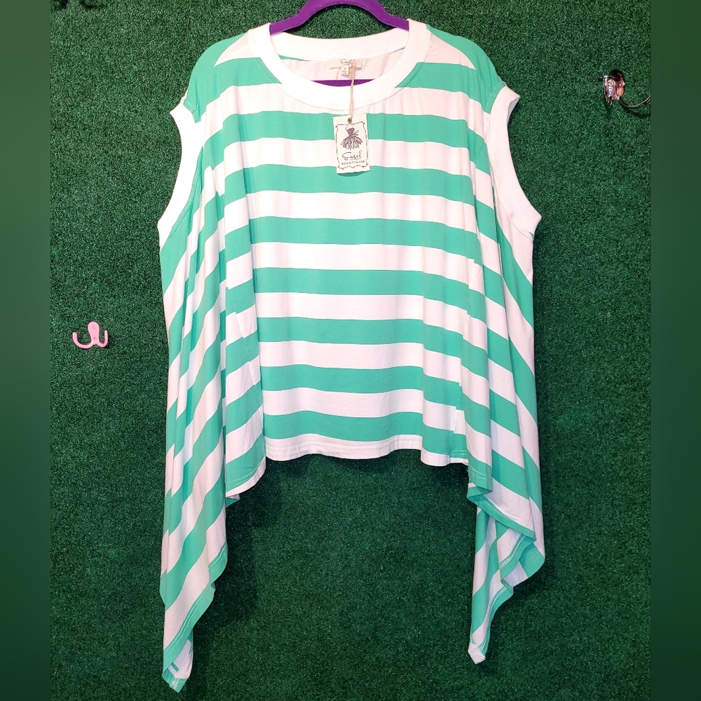 766 NWOT Easel Green/White Striped Sleeveless Top